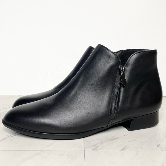 Munro Averee Black Leather Bootie 9 1/2 N - Picture 1 of 15
